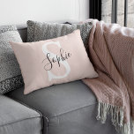 Gematigde gepersonaliseerde naam Monogram Pastel R Accent Kussen<br><div class="desc">Gematigde gepersonaliseerde naam Monogram Pastel Roze</div>