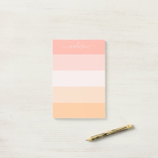 Gematigde zwarte roze striped name Post-it Notes (Op bureau)