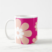 Gememd perste bloemen op roze koffiemok (Links)