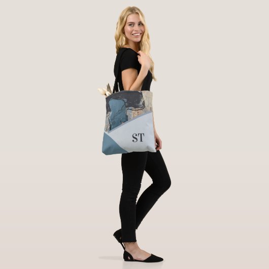 Gemengde Media Abstract Grijs Blauw Initiaal Monog Tote Bag (Op model)