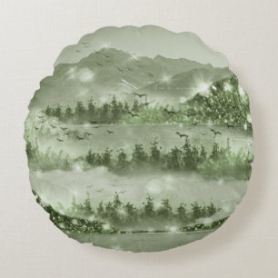 Gemengde montagebergte in het landschapsmeer rond kussen