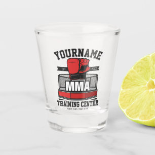 Gemengde vechtsporten voeg naam toe MMA-vechtraini Shot Glas