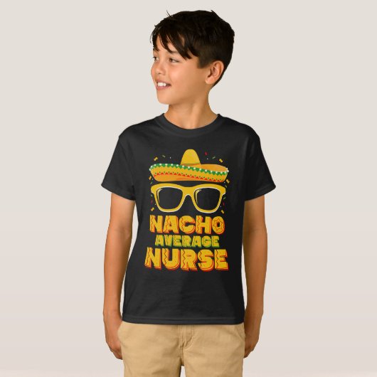 Gemiddelde Nacho Verpleegster Cinco De Mayo Bijpas T-shirt (Voorkant volledig)