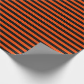 Gemiddelde zwarte en heldere Oranje strepen Cadeaupapier (Hoek)