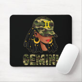 Gemini Queen Loc'd Hair Black Woman Camo Cap Zodia Muismat (Met muis)