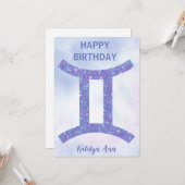  Gemini Sign Custom Paars Happy Birthday Kaart (Voorkant / Achterkant in situ)