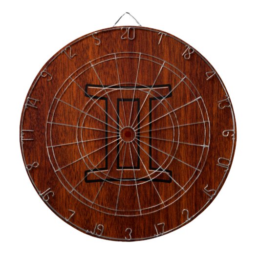 Gemini Zodiac Sign on Mahogany Wood Style Dartbord (Voorkant)