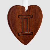 Gemini Zodiac Sign on Mahogany Wood Style Ornament (voorkant)