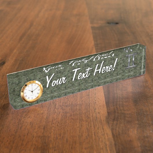 Gemini Zodiac Symbol op Green Digital Camo Naambordje (Zijkant)