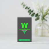 Gemonogrammeerd Elegant (QR Code) Groen & Mat Zwar Visitekaartje (Staand voorkant)