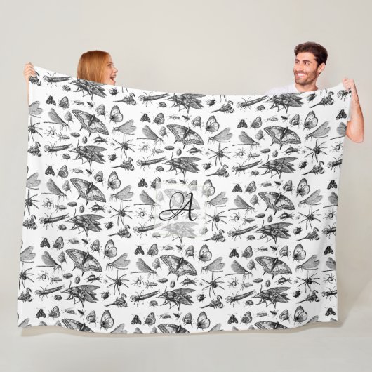 Gemonogrammeerde GOTHIC BUGS Vintage Inkt Insecten Fleece Deken (In situ)