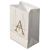 Gemonogrammeerde Gouden Kant Wit | Minimaal Elegan Medium Cadeauzakje (Voorkant Gekanteld)