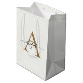 Gemonogrammeerde Gouden Parel Wit | Minimaal Elega Medium Cadeauzakje (Achterkant Gekanteld)