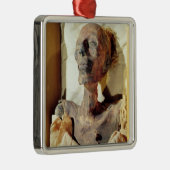 Gemummificeerd lichaam van Ramesses II gevonden in Metalen Ornament (Rechts)