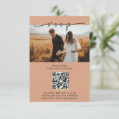 Gemutte Terracotta Minimalistische QR-code Fotobru RSVP Kaartje (Staand voorkant)