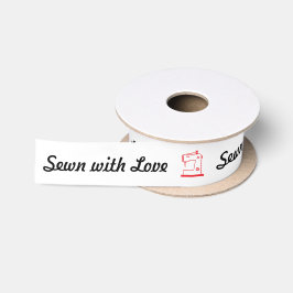 Genaaid met liefde satijnen lint