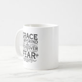 Genade over grind, geloof over angst - Inspirerend Koffiemok (Voorkant links)