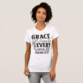 Genade wint elke keer Efeziërs 2:8 T-shirt (Voorkant volledig)