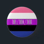 Genderfluid Flag Pronoun Button<br><div class="desc">De trots vlag voor mensen met een goede geslachtsverdeling. Dit is een gestript patroon van roze,  wit,  paars,  zwart en blauw. De woorden "Zij/zij/Hun" worden gelezen,  maar kunnen worden gewijzigd voor verschillende woorden,  namen of andere korte woorden.</div>