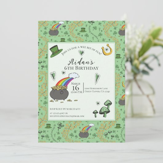 Genderneutraal groen St Patrick's Day Verjaardag v Kaart (Staand voorkant)