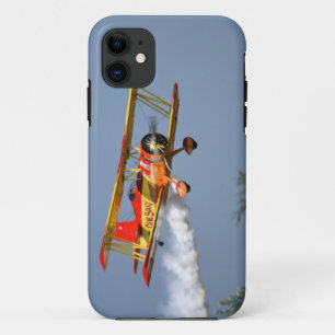 Gene Soucy die aerobatiek uitvoert in Grumman Case-Mate iPhone Case