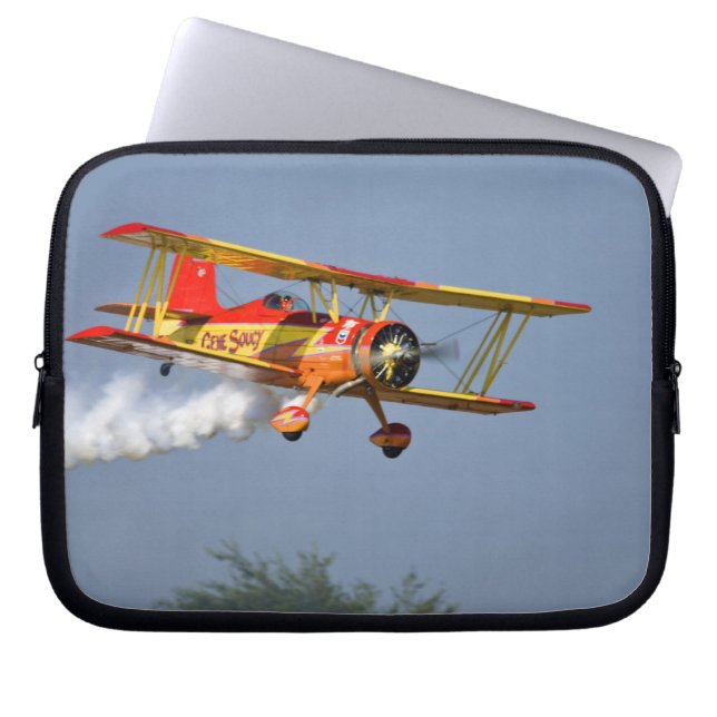 Gene Soucy predikt aerobatics in Grumman Laptop Sleeve (Voorkant)