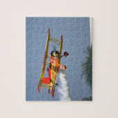 Gene Soucy predikt aerobatics in Grumman Legpuzzel (Verticaal)