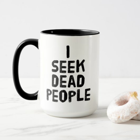 Genealogie Serenity Prayer & "I Seek Dead People" Mok (Met donut)