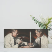  geneesmiddel, arts die een zieke patiënt onderzoe kaart (Staand voorkant)