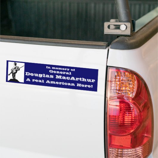 Generaal Douglas MacArthur Bumpersticker (Op Truck)