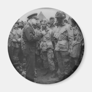 Generaal Dwight D. Eisenhower met paratroopers Magneet