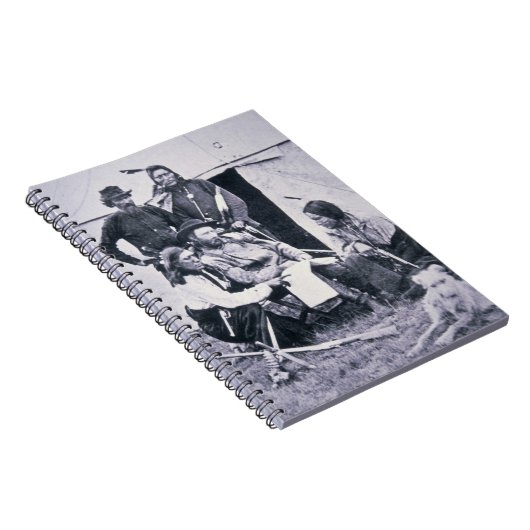 Generaal George A. Custer (1839-76) met zijn Indië Notitieboek (Rechterzijde)