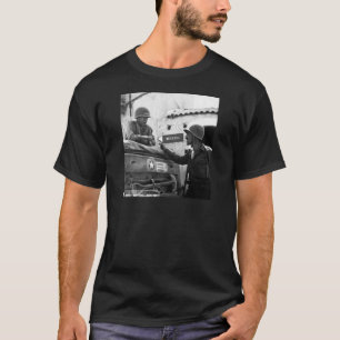 Generaal George S. Patton en Kolonel Lyle Bernard T-shirt