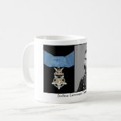 General Chamberlain en de Hondenmedaille Koffiemok (Voorkant links)