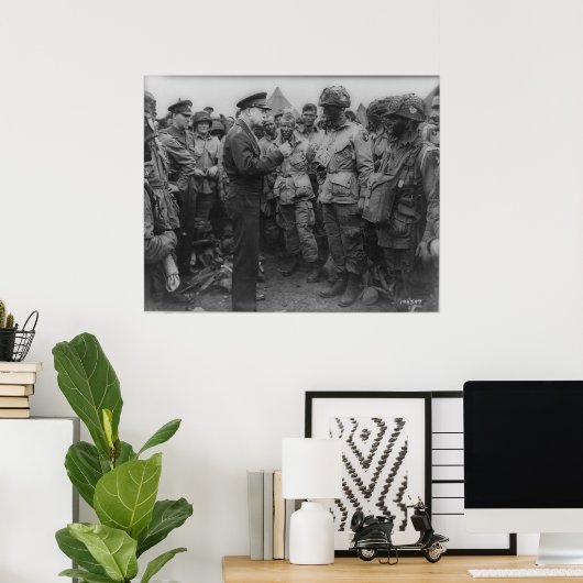 General Dwight D. Eisenhower met Paratroopers Poster (Thuiskantoor)