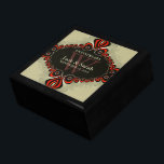 Genie Magic Wedding Jubileum Gift Box Cadeaudoosje<br><div class="desc">Unieke en stijlvolle, cadeaudoos met een Bohemen geïnspireerd design in crème, oranje en donkerbruin - Uitstekend en elegant aangepast Jubileum, bruiloft of verloving cadeau. Personaliseer je met namen, verjaardagsdatum en monogram of nummers - gemaakt in een prachtige, houten cadeaudoos om rimpetten en juwelen te bewaren voor je speciale keepsakes. Maakt...</div>