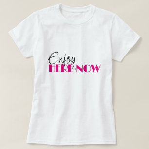 GENIET HIER & NU Quote Modern Minimal Pink T-shirt