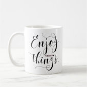 Geniet van de kleine dingen | Zwarte Moderne kalli Koffiemok (Links)