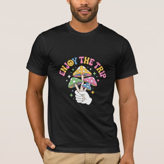 Geniet van de Reis – Retro Paddenstoel Psychedelic T-shirt (Voorkant)