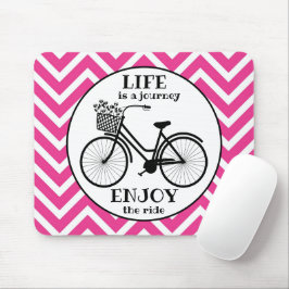 Geniet van de ritse roze chevron quote van de fiet muismat