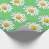 Geniet van een mooie witte maisbloem in een cadeau cadeaupapier (Hoek)