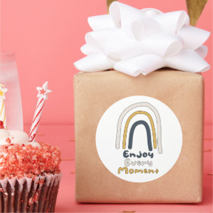 Geniet van elk moment motivatie kleurrijke regenbo ronde sticker