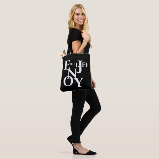Geniet van het leven tote bag (Op model)