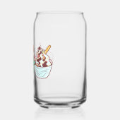 genietend van een drankje blikvorm glas (Links)