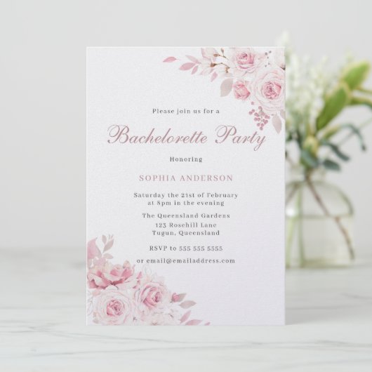 Gentle Blush Elegant Flowers Bachelorette Party Kaart (Staand voorkant)
