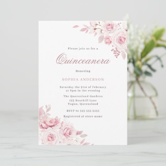 Gentle Blush Elegant Flowers Quinceanera Party Kaart (Staand voorkant)