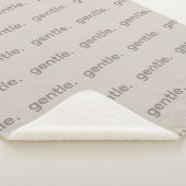 Gentle Repeated Word Pattern Cozy, Calm & Soft  Sherpa Deken (3/4)