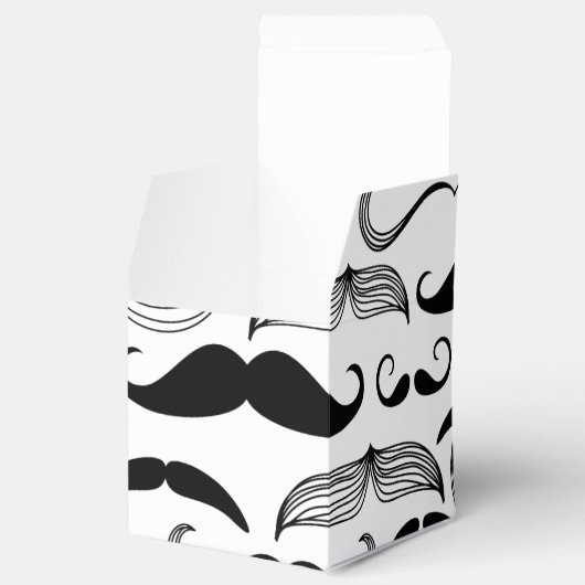 Gentlemens Mustache Patroon in Alle Vormen en Groo Bedankdoosjes (Geopend)