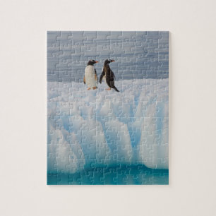 gentoe pinguïn, Pygoscelis Papua, op gletsjerijs Legpuzzel