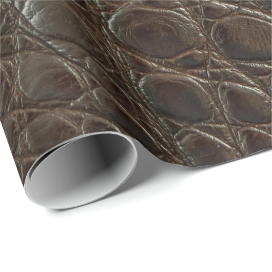 Genuine brown alligator leather, close up to show cadeaupapier (Rol Hoek)